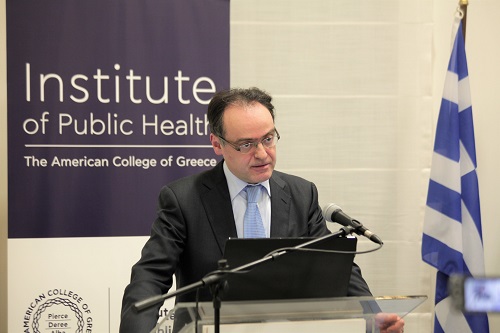 Ο Γιώργος Ραχιώτης, στην πρόσφατη διάλεξή του με θέμα «Όψεις του Δημογραφικού Προβλήματος στην Ελλάδα. Παρελθόν, Παρόν & Στόχοι» Ο Γιώργος Ραχιώτης, στην πρόσφατη διάλεξή του με θέμα «Όψεις του Δημογραφικού Προβλήματος στην Ελλάδα. Παρελθόν, Παρόν & Στόχοι»