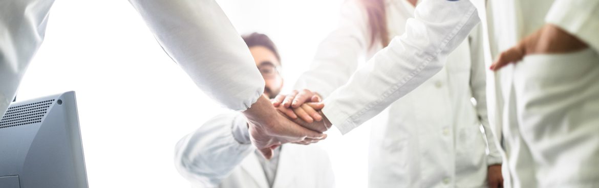 Στην υγειονομική περίθαλψη, είναι δύσκολο να προσδιοριστεί το ζήτημα της «ευρείας εικόνας» όταν υπάρχουν τόσοι πολλοί συντελεστές. Στην υγειονομική περίθαλψη, είναι δύσκολο να προσδιοριστεί το ζήτημα της «ευρείας εικόνας» όταν υπάρχουν τόσοι πολλοί συντελεστές.