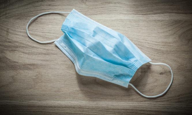 Η Μάσκα Λειτουργεί και ως Άτυπο Εμβόλιο Κατά του Κορωνοϊού Σύμφωνα με Νέα Θεωρία. Η Μάσκα Λειτουργεί και ως Άτυπο Εμβόλιο Κατά του Κορωνοϊού Σύμφωνα με Νέα Θεωρία.