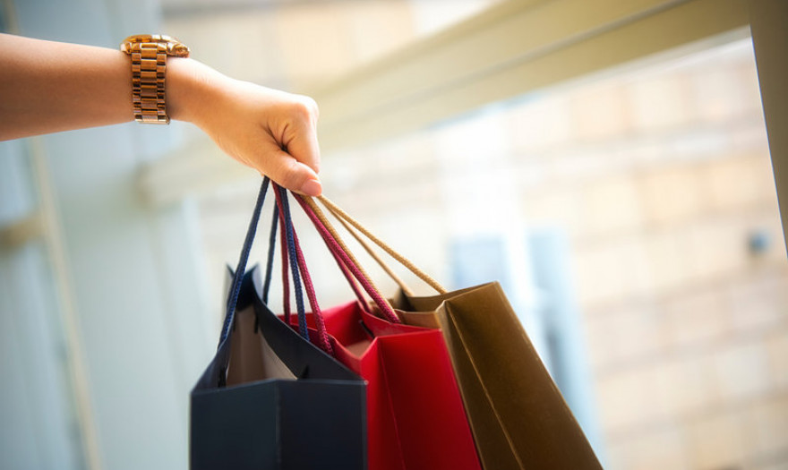 Ο Μέσος Όρος Πτώσης στον Τζίρο του Λιανεμπορίου Διαμορφώνεται στο 50%. Ο Μέσος Όρος Πτώσης στον Τζίρο του Λιανεμπορίου Διαμορφώνεται στο 50%.