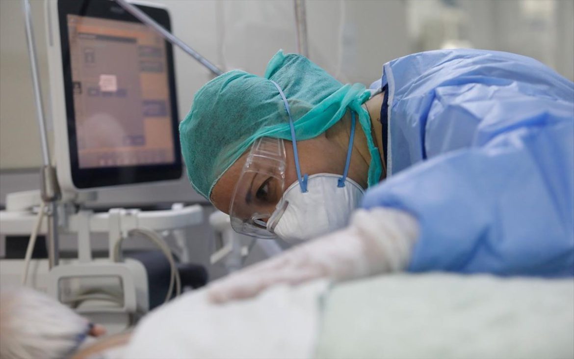 Λοίμωξη COVID-19 σε Ασθενείς με Καρδιακή Ανεπάρκεια. Λοίμωξη COVID-19 σε Ασθενείς με Καρδιακή Ανεπάρκεια.