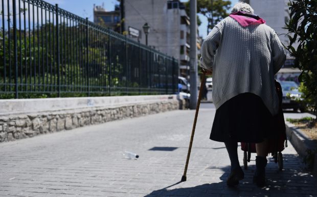 Πολλοί Ηλικιωμένοι Ασθενείς με Covid-19 Εμφανίζουν Ντελίριο Πολλοί Ηλικιωμένοι Ασθενείς με Covid-19 Εμφανίζουν Ντελίριο