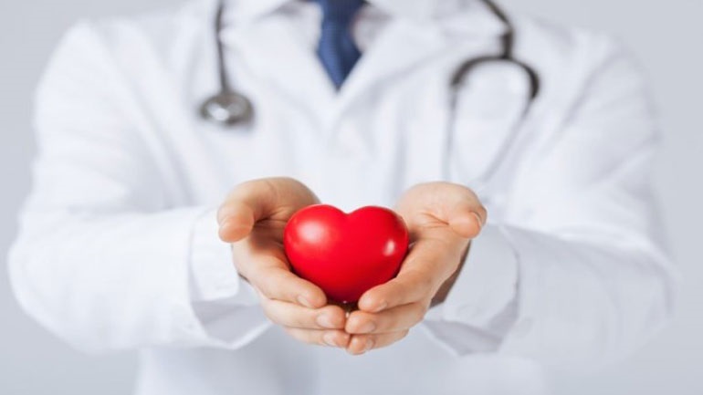 Ασθενείς με Χρόνια Καρδιαγγειακά Νοσήματα Πρέπει να Εμβολιαστούν Κατά Προτεραιότητα για τον Ιό SARS-CoV-2.