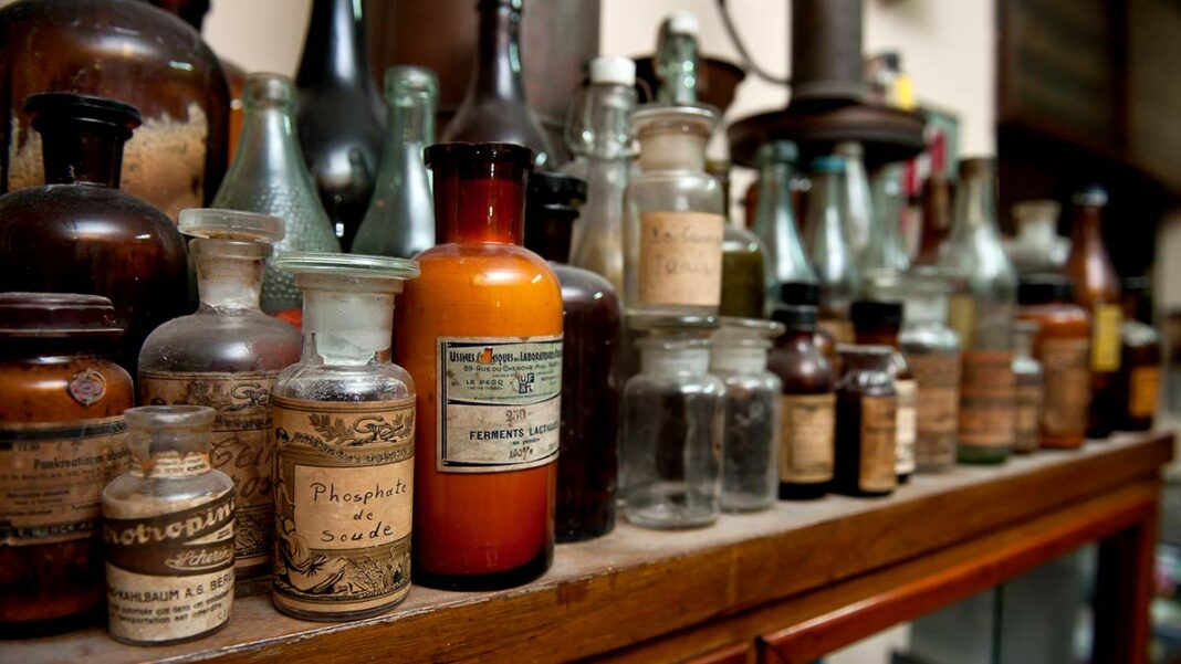 Έλληνες Επιστήμονες Γιατροί, Πρακτικοί και Τσαρλατάνοι στα Χρόνια της Επανάστασης του ΄21.