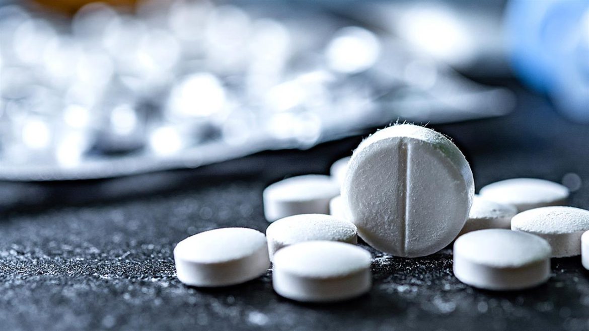 Η Ασπιρίνη δεν Αυξάνει την Πιθανότητα Επιβίωσης σε Νοσηλευόμενους Ασθενείς με COVID-19.