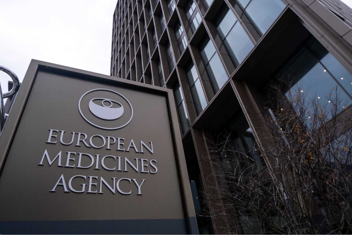 ΕΜΑ - Τα Εμβόλια που Έχουν Εγκριθεί Προστατεύουν από τα Στελέχη που Κυριαρχούν στην ΕΕ.