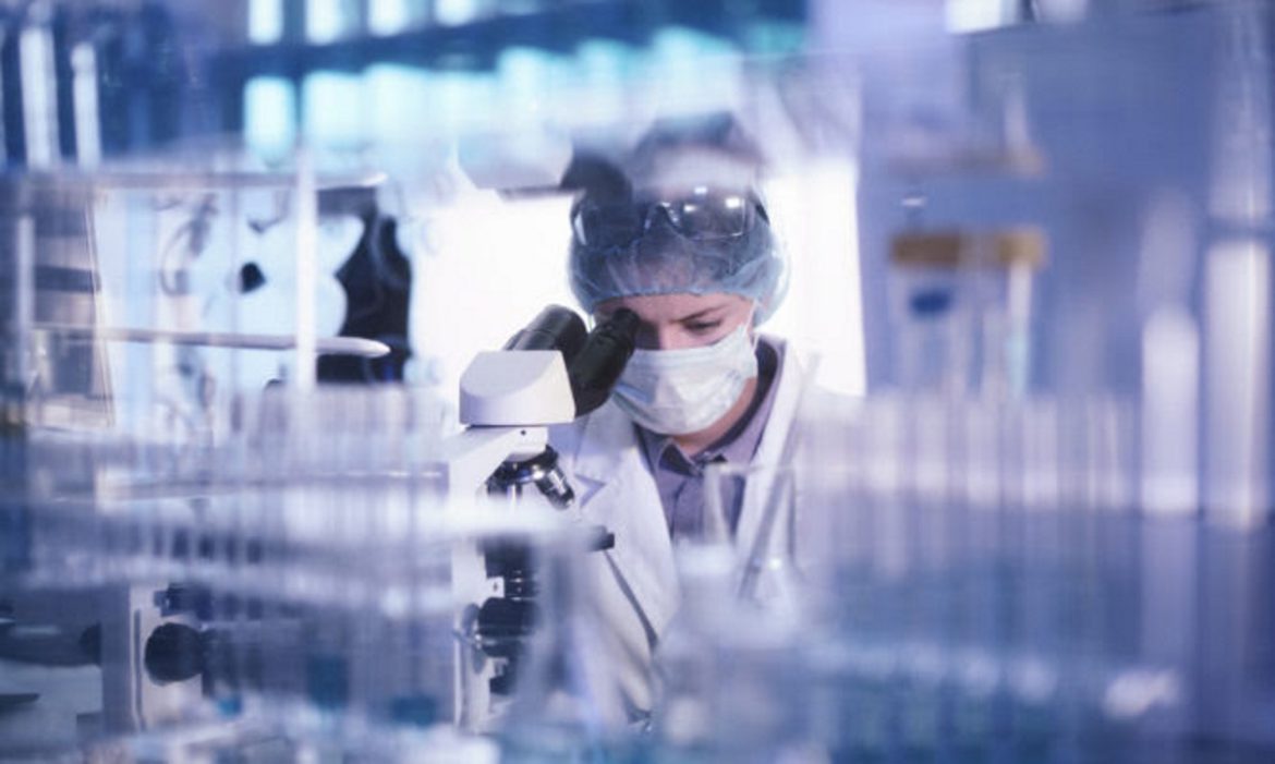 Γιατί το Στέλεχος Δέλτα Αποτελεί Τόσο Σημαντικό Εμπόδιο στην Αντιμετώπιση της Πανδημίας.