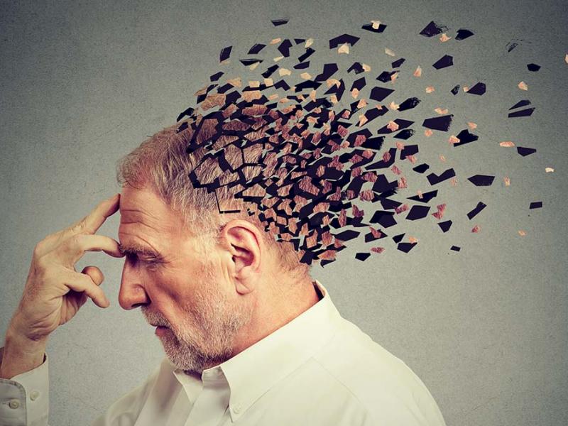 Πρωτοεμφανιζόμενη Άνοια σε Ασθενείς με Πνευμονία από COVID-19.