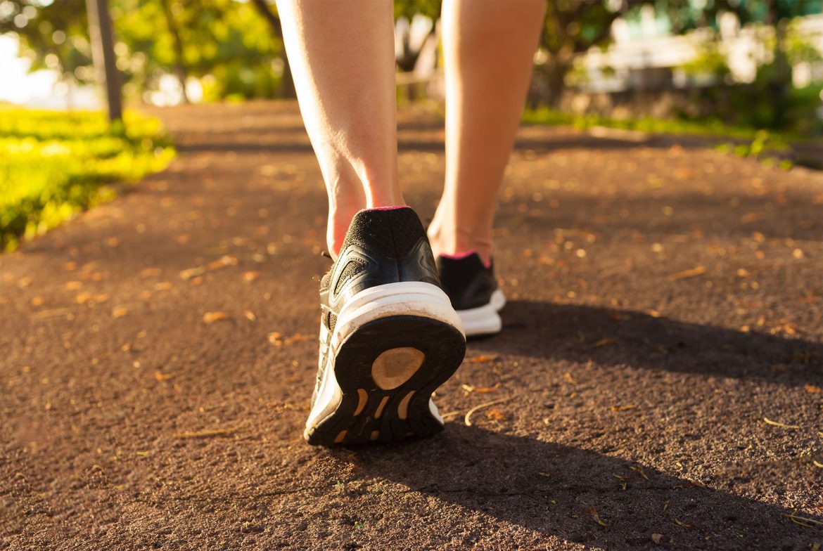 Ακόμη και η Μέτρια Άσκηση Προσφέρει Ισχυρή Προστασία Έναντι της COVID-19.