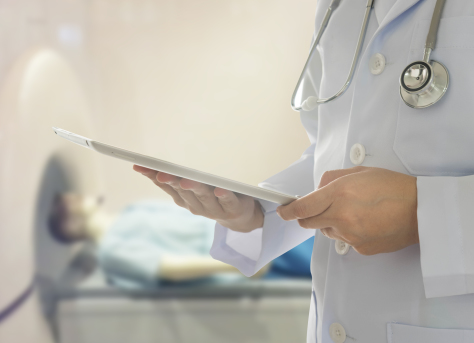 Οι ικανότητες, η εμπειρία και ο χαρακτήρας είναι τα πιο σημαντικά χαρακτηριστικά ενός επιτυχημένου μάνατζερ-ιατρού. Οι ικανότητες, η εμπειρία και ο χαρακτήρας είναι τα πιο σημαντικά χαρακτηριστικά ενός επιτυχημένου μάνατζερ-ιατρού.