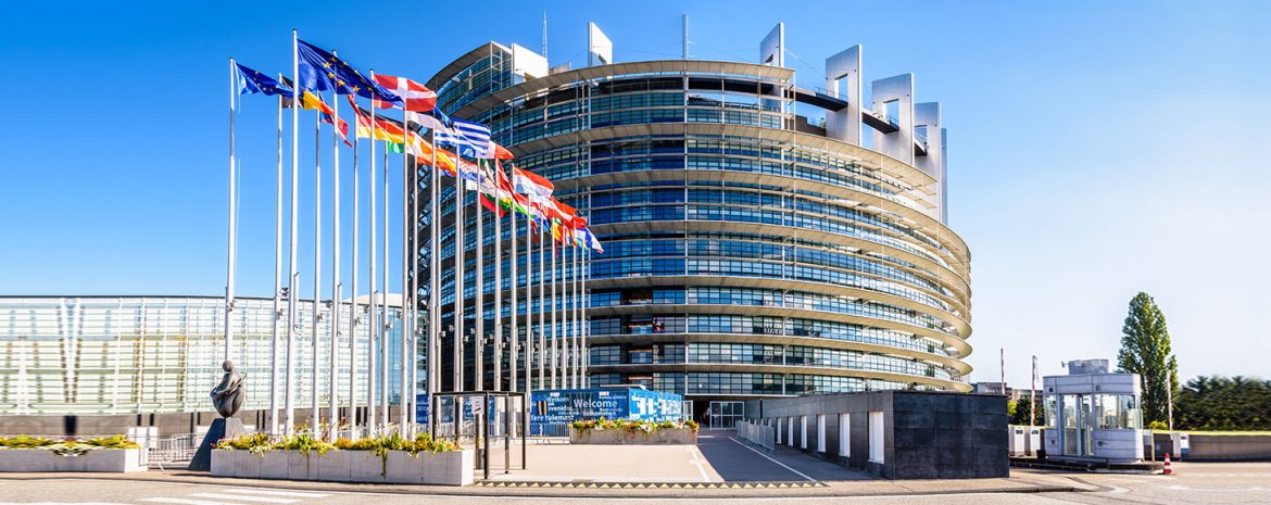 Το Ευρωπαϊκό Κοινοβούλιο ψήφισε νόμο με στόχο να αναγκάσει τις φαρμακευτικές εταιρείες να προβλέπουν καλύτερα από τις ελλείψεις