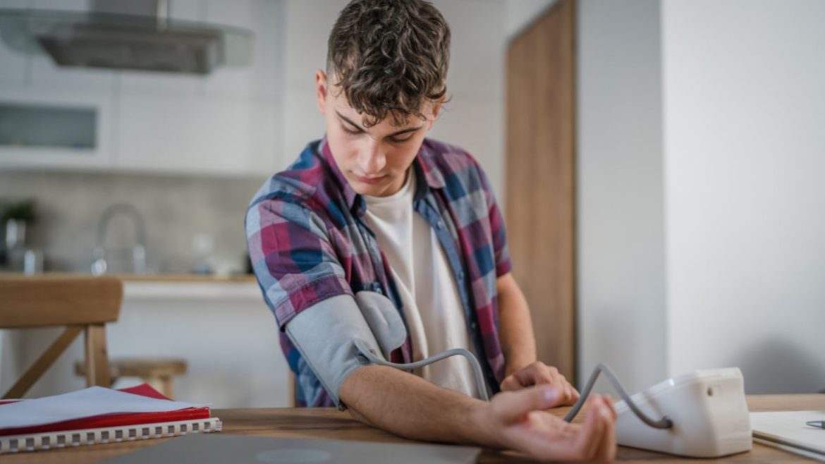 Διπλασιασμός υψηλής αρτηριακής πίεσης σε νέους και παιδιά