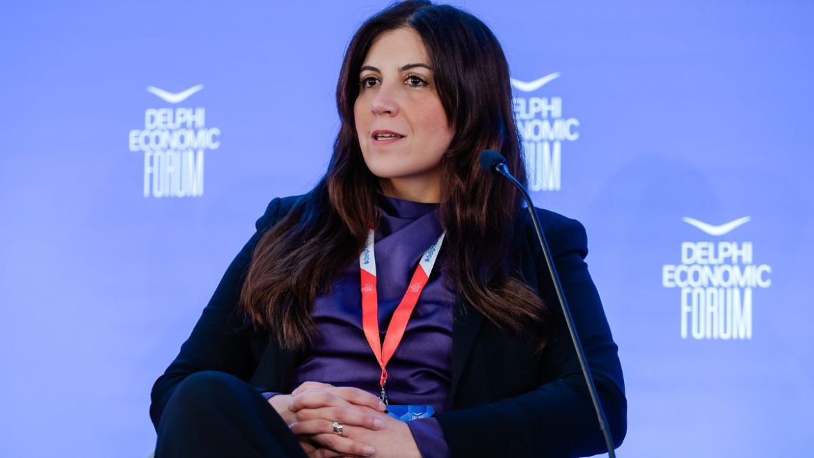 Μπαρμπετάκη Λαμπρίνα, Πρόεδρος PIF