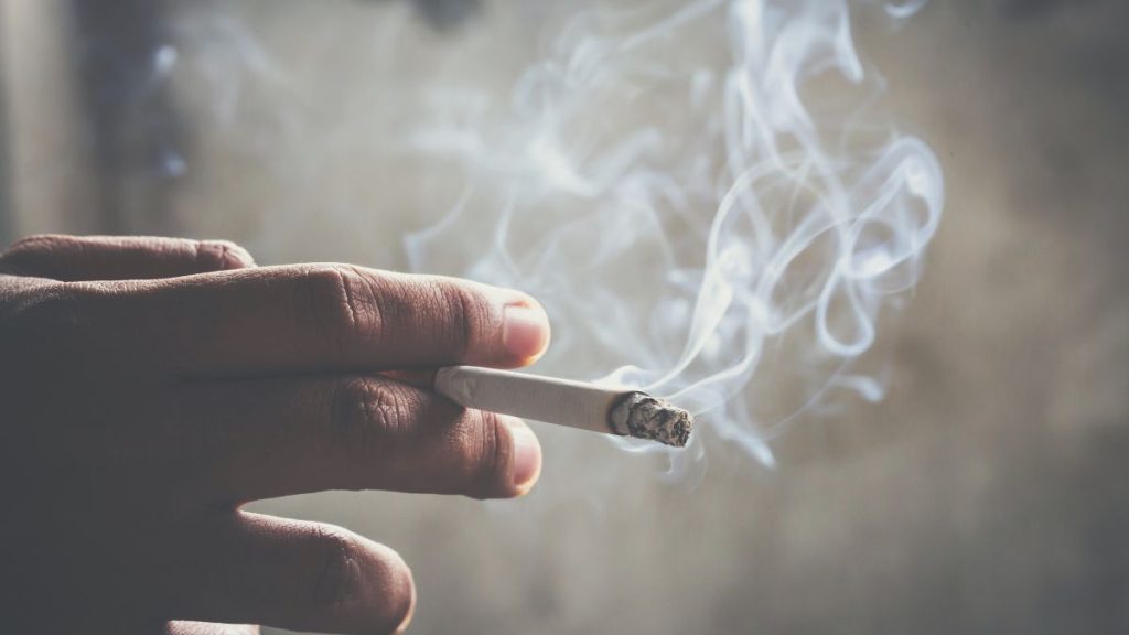 Παθητικό κάπνισμα: 1,66 εκατ. θάνατοι και 2,71 δισ. εκτεθειμένοι παγκοσμίως